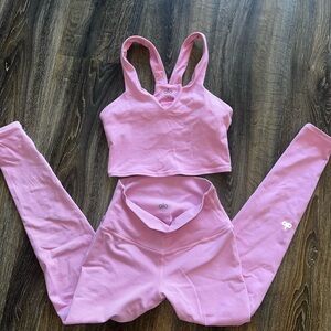 ALO Yoga Pink Sports Bra and Leggings Set